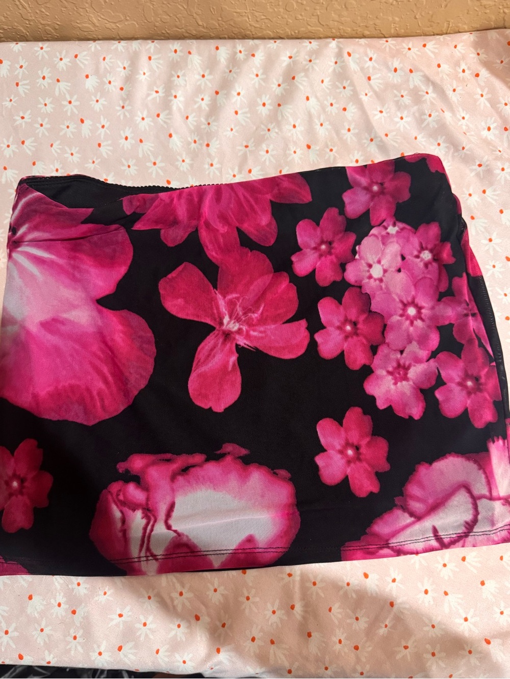Forever 21 Hot pink tropical mini skirt - Picture 3 of 3